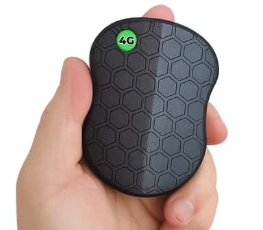 Profesionalus 4G GPS Seklys su SIM kortele – priekinis vaizdas. Galingas magnetinis GPS trekeris transporto sekimui.